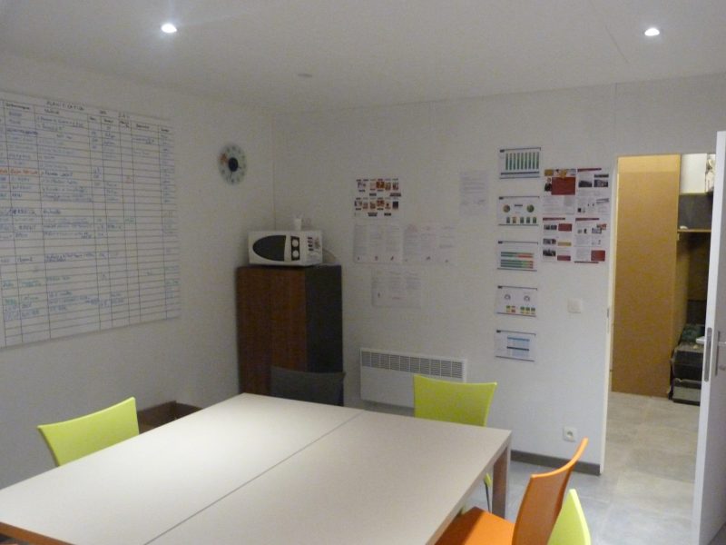 Surface commerciale avec belle visibilité "MAIRE 139/01"