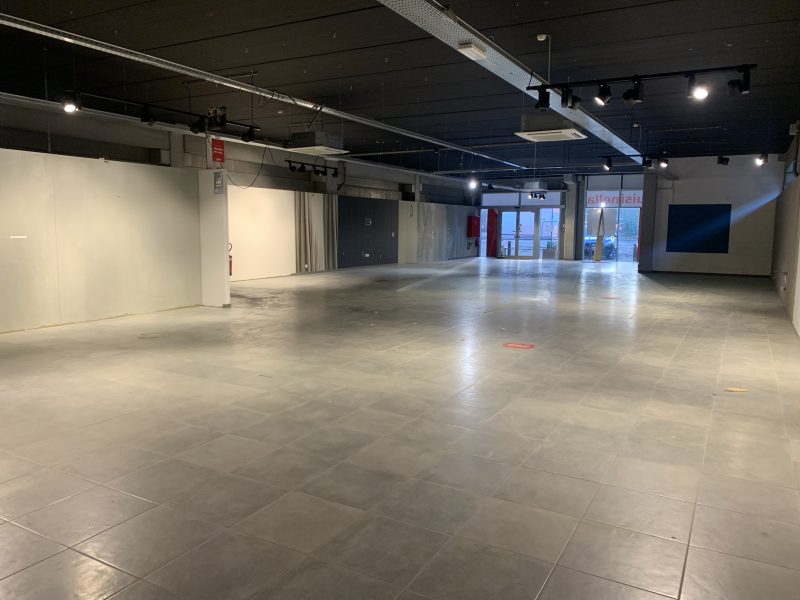 Surface commerciale avec belle visibilité "MAIRE 139/01"