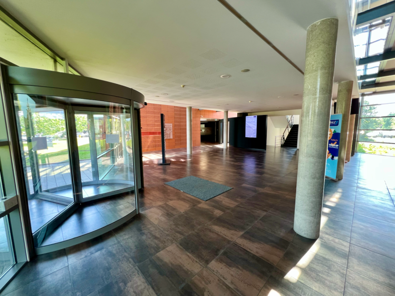 Bureaux exclusifs et paisibles, à deux pas des autoroutes